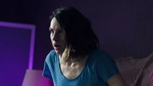 Image The Devil's Hour 5